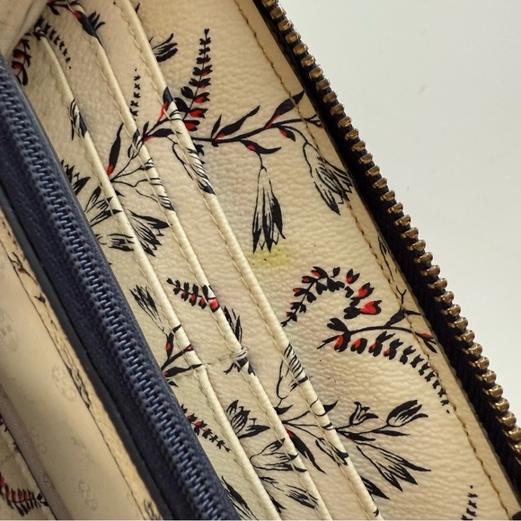 Tory Burch Floral Zip Around Wallet | Logo Wristlet Wallet | Leather Zip Wallet - Picture 7 of 7